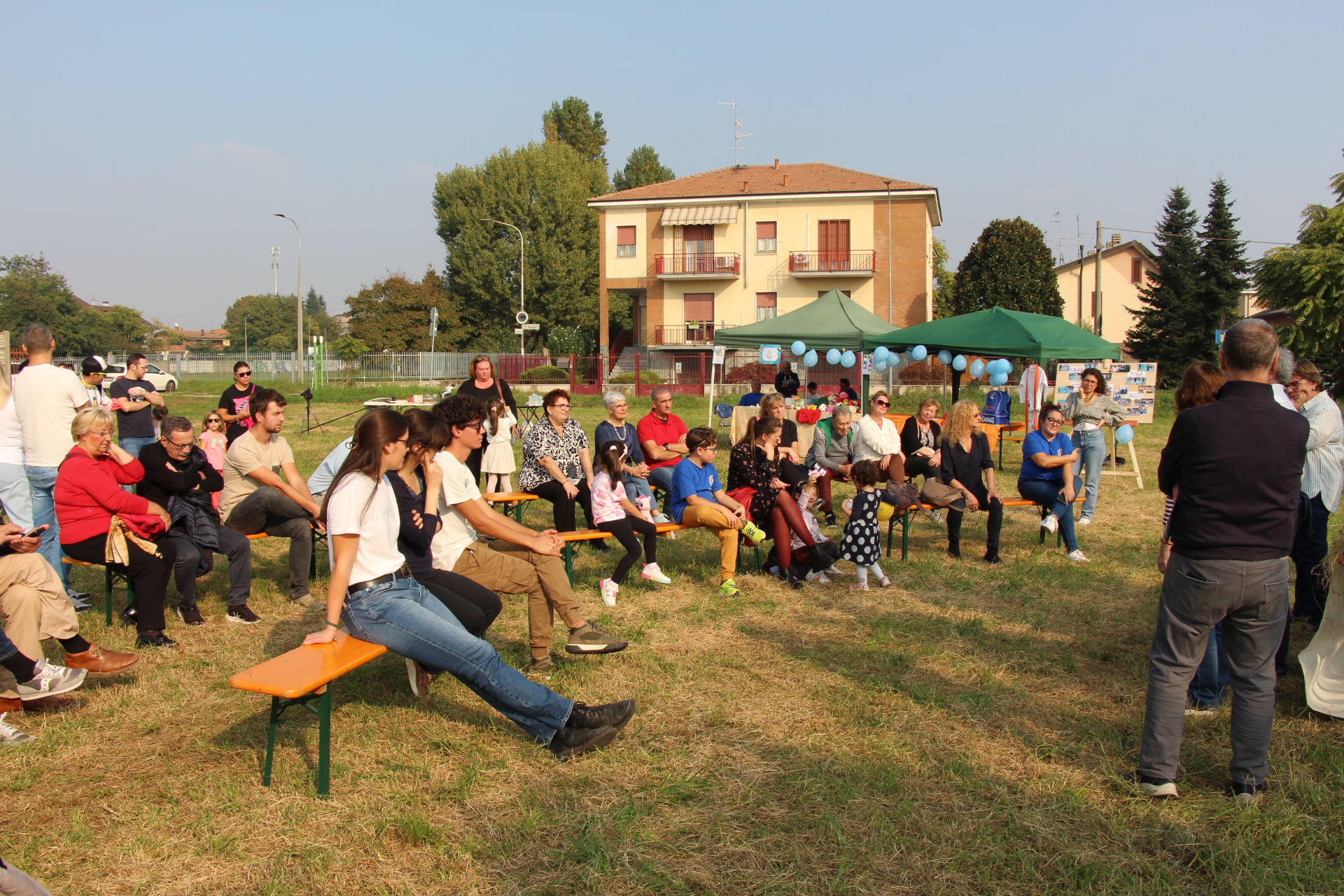 Festa nell'area verde a Passirana